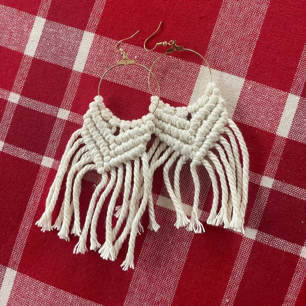 Earrings (gold hoop)